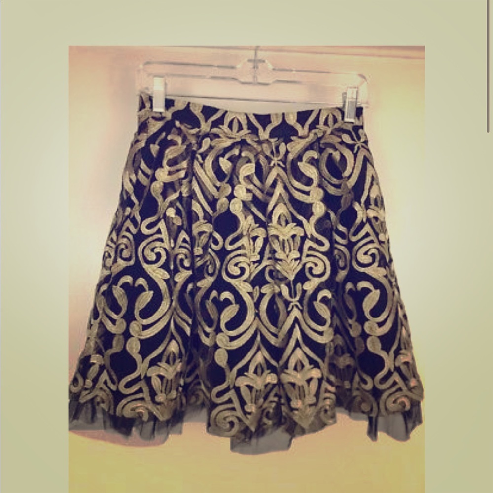 Free ship 🦋 Romeo & Juliet Couture 🦋 skirt